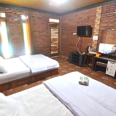 Villa Kopiori Yogyakarta Dış mekan fotoğraf