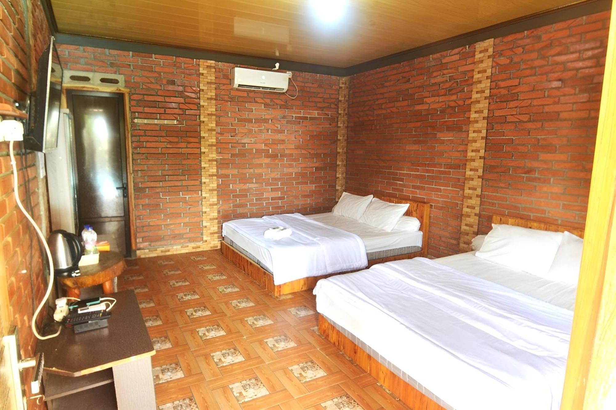 Villa Kopiori Yogyakarta Dış mekan fotoğraf